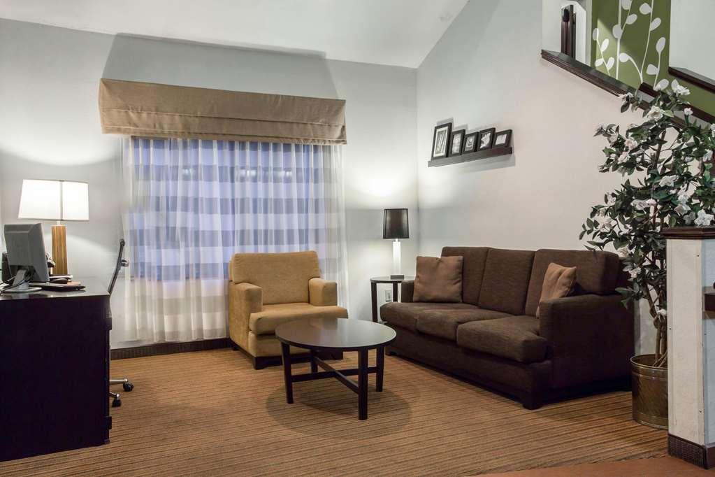 Rodeway Inn Austell Beltér fotó