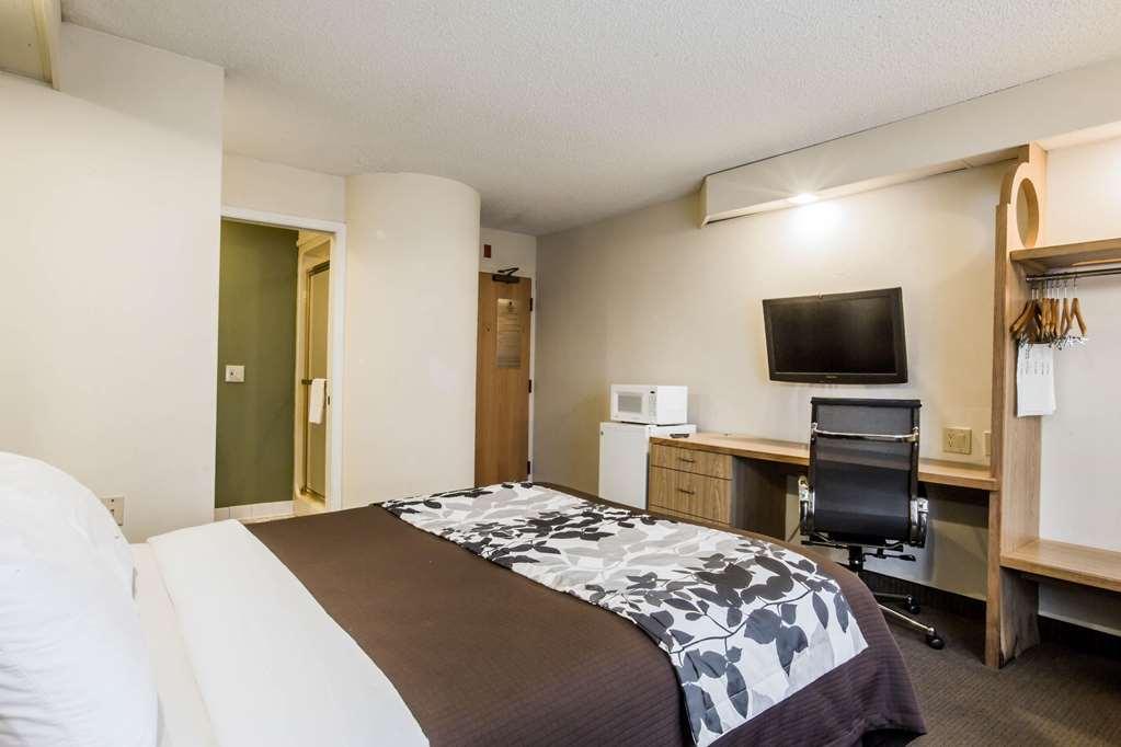 Rodeway Inn Austell Szoba fotó