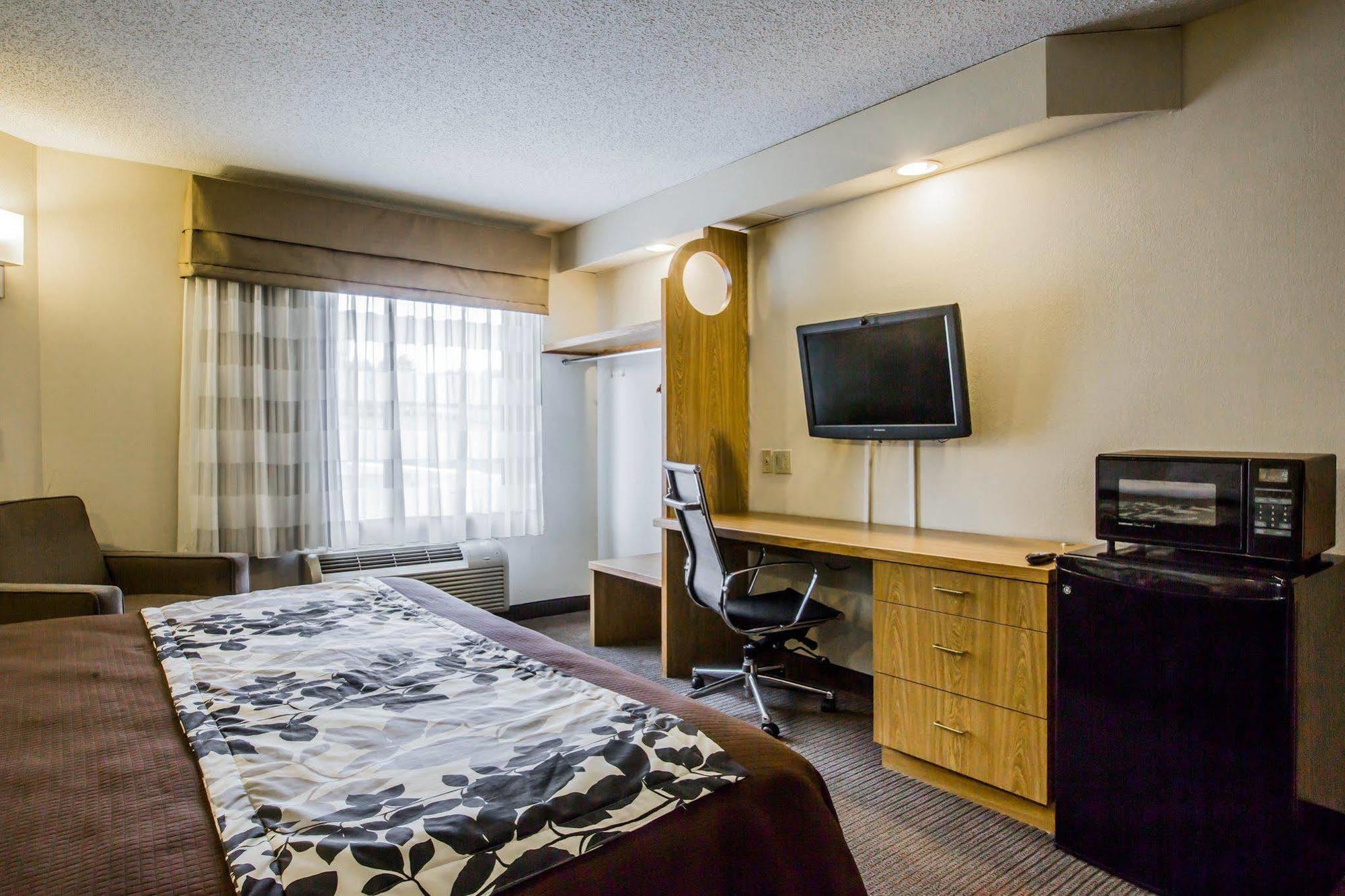 Rodeway Inn Austell Kültér fotó