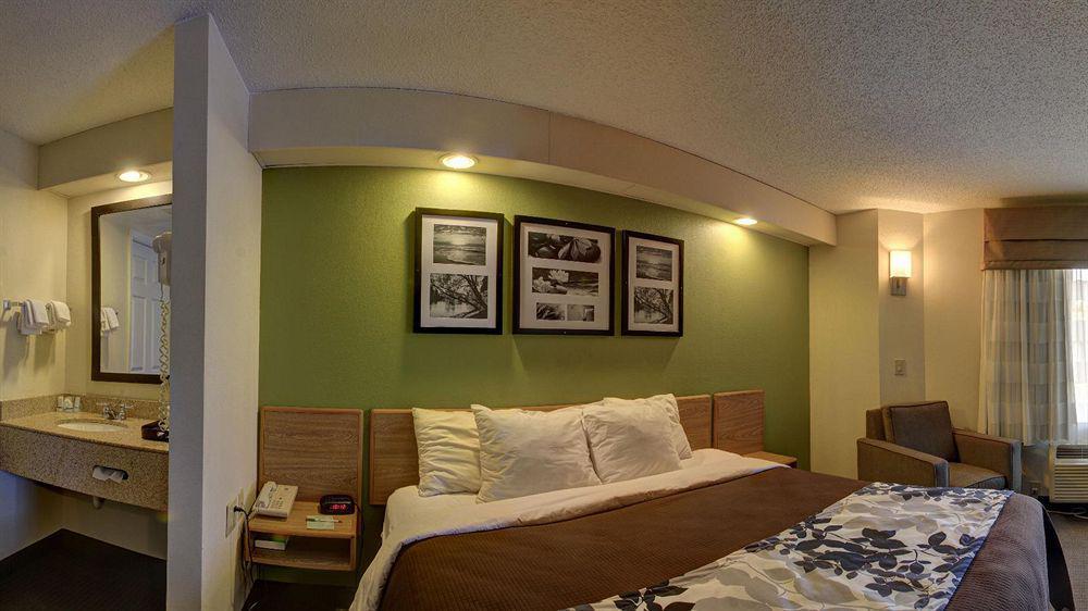 Rodeway Inn Austell Kültér fotó